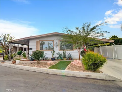 163 Yucca Drive, Palm Springs, CA MLS: PW25083297
