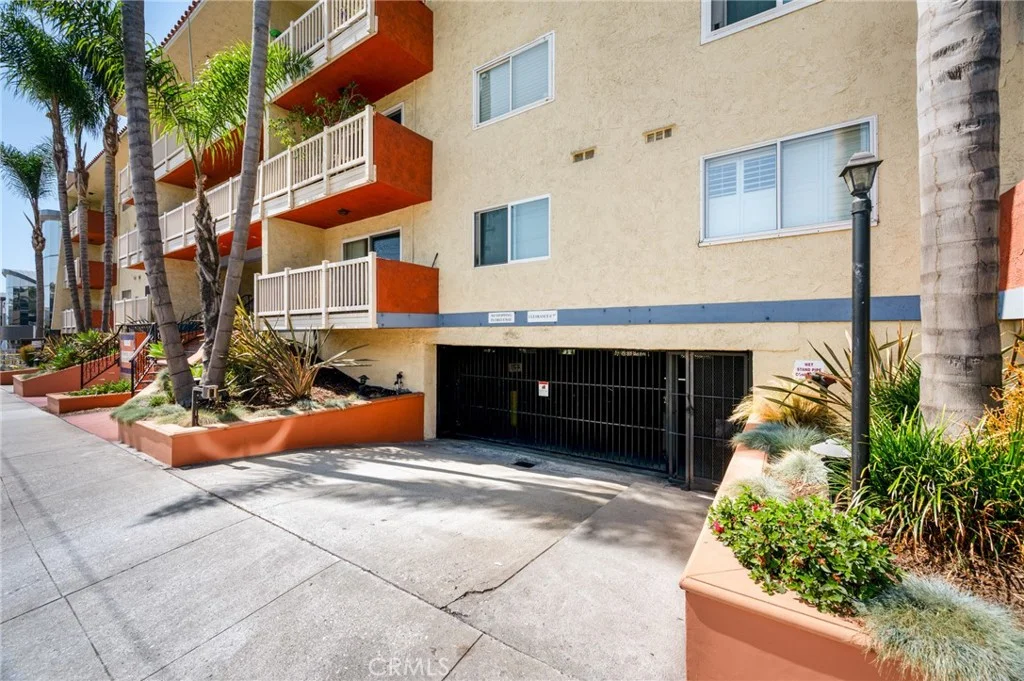 1707 Pacific Coast Highway, #413, Hermosa Beach, CA 90254