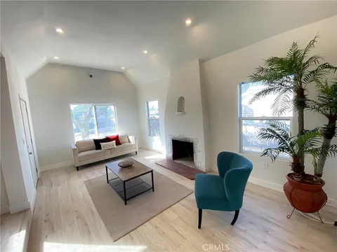 244 E 10th Street, San Bernardino, CA 92410 - MLS#: CV25037343