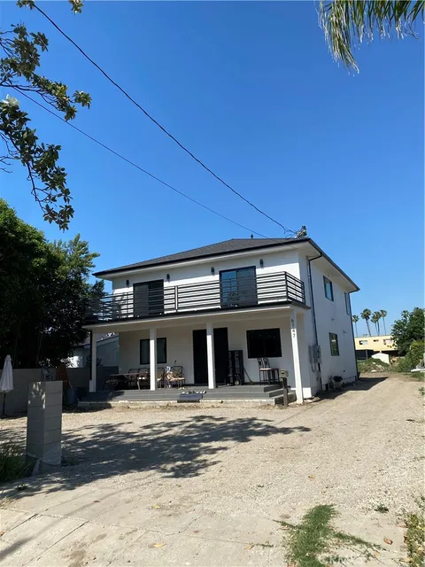 6747 Gaviota Avenue N, Van Nuys, CA MLS: GD25065577