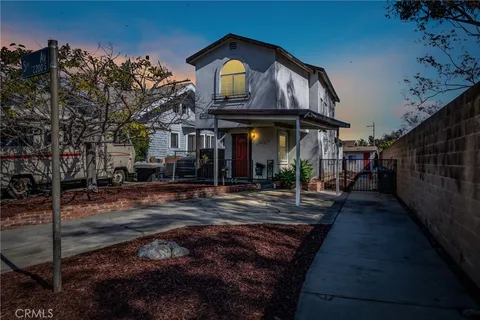 2216 5th Avenue, Los Angeles, CA 90018 - MLS#: DW25024517