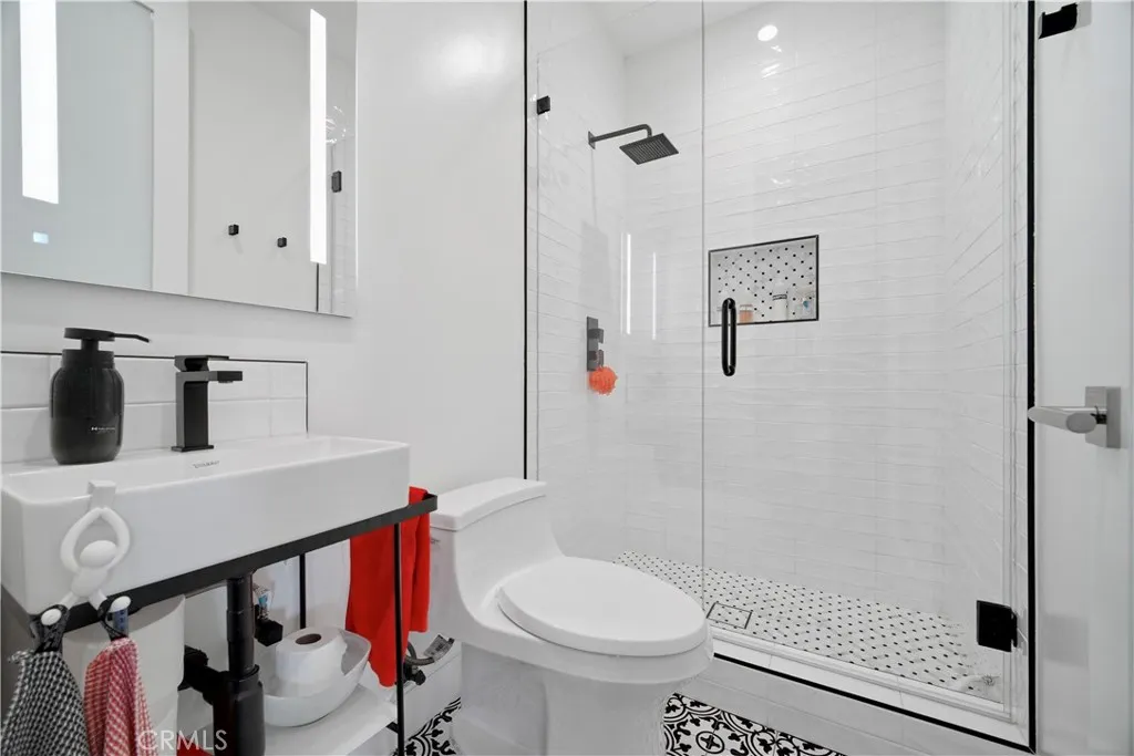Additional image 46 of 13646 Valley Vista Blvd, Sherman Oaks, CA 91423