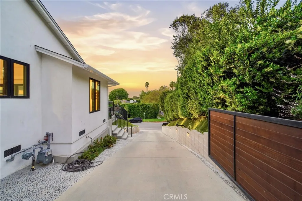 Additional image 27 of 13646 Valley Vista Blvd, Sherman Oaks, CA 91423