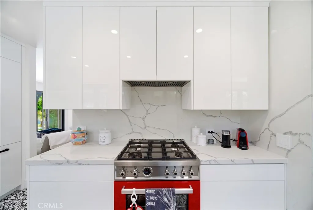 Additional image 42 of 13646 Valley Vista Blvd, Sherman Oaks, CA 91423
