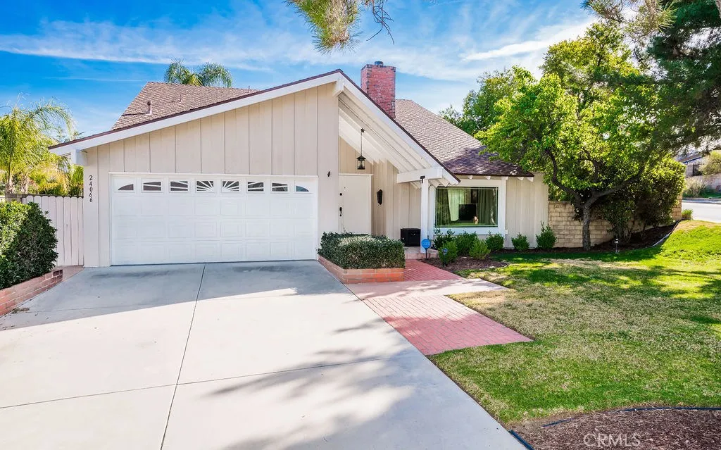 24066 Plaza Luneta, Valencia, CA 91355