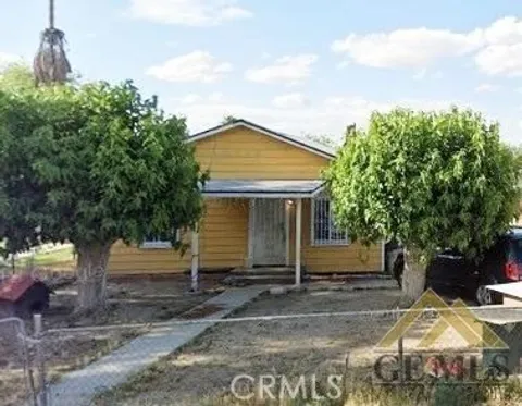 1016 E Casa Loma Drive, Bakersfield, CA MLS: SW24238254