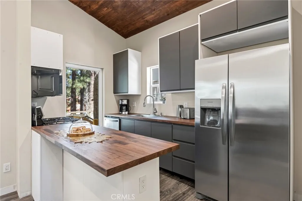 Additional image 77 of 426 Crystal Court, Big Bear Lake, CA 92315