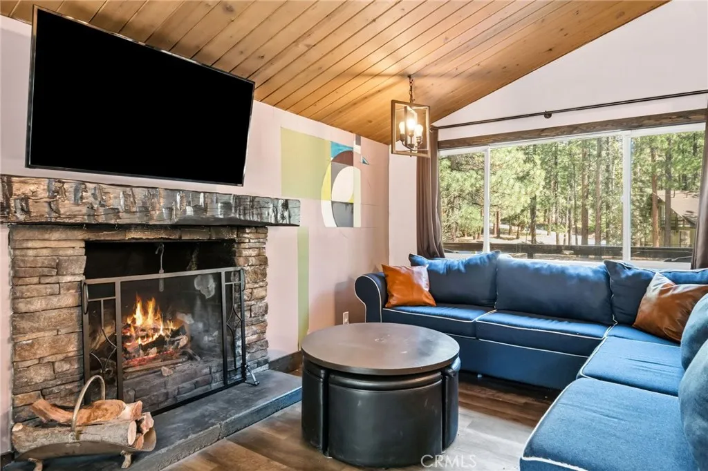 Additional image 7 of 426 Crystal Court, Big Bear Lake, CA 92315