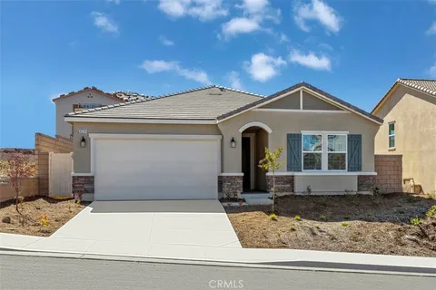 45141 Kingbird Lane, Lake Elsinore, CA MLS: IV24188293