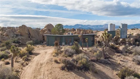 53577 Pipes Canyon Road, Pioneertown, CA MLS: JT25049365