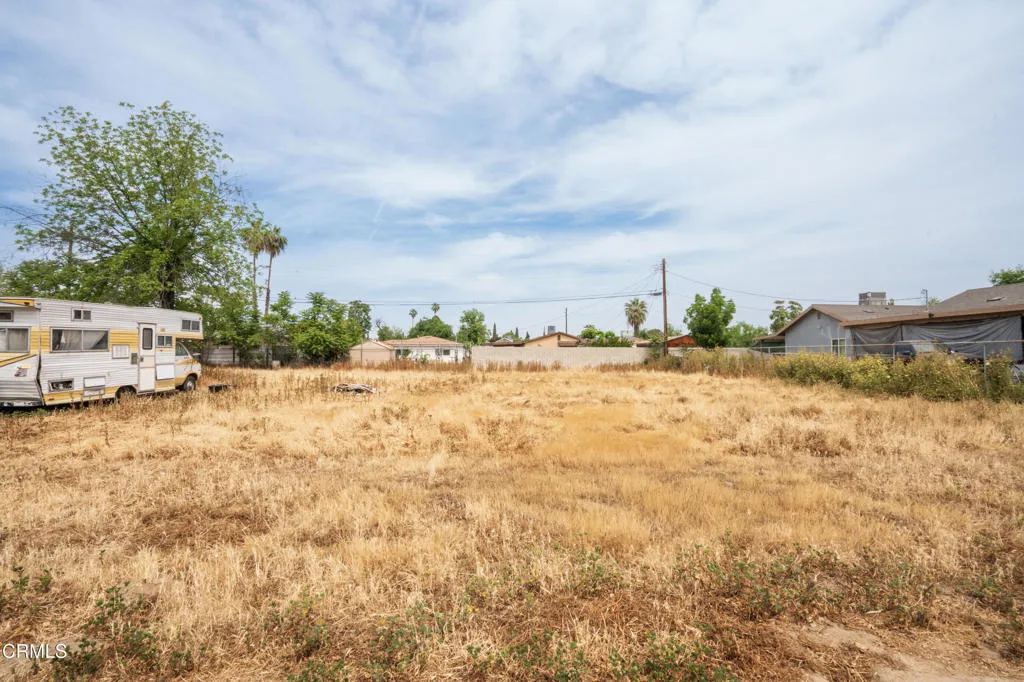 Additional image 40 of 628 E 3rd Street, Bakersfield, CA 93307