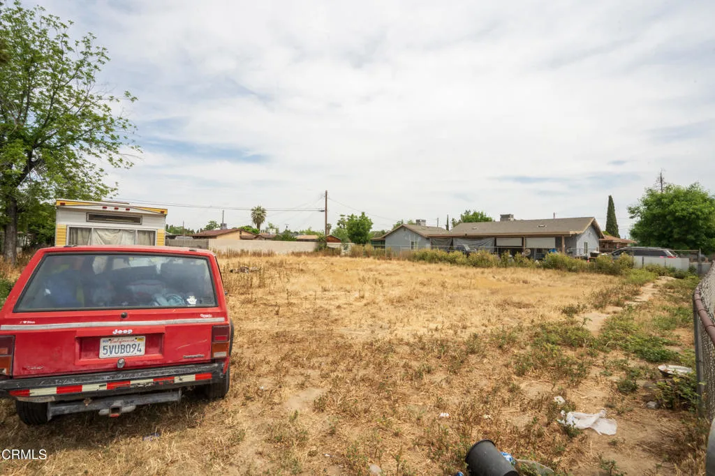 Additional image 44 of 628 E 3rd Street, Bakersfield, CA 93307