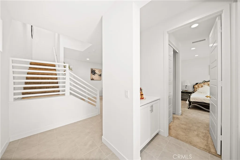 351 Baluster, Irvine, CA 92618 photo 4