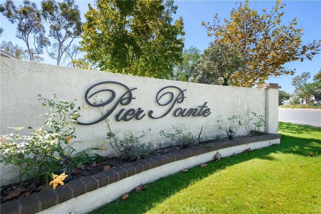 19072 Oceanport Ln, Huntington Beach, CA 92648