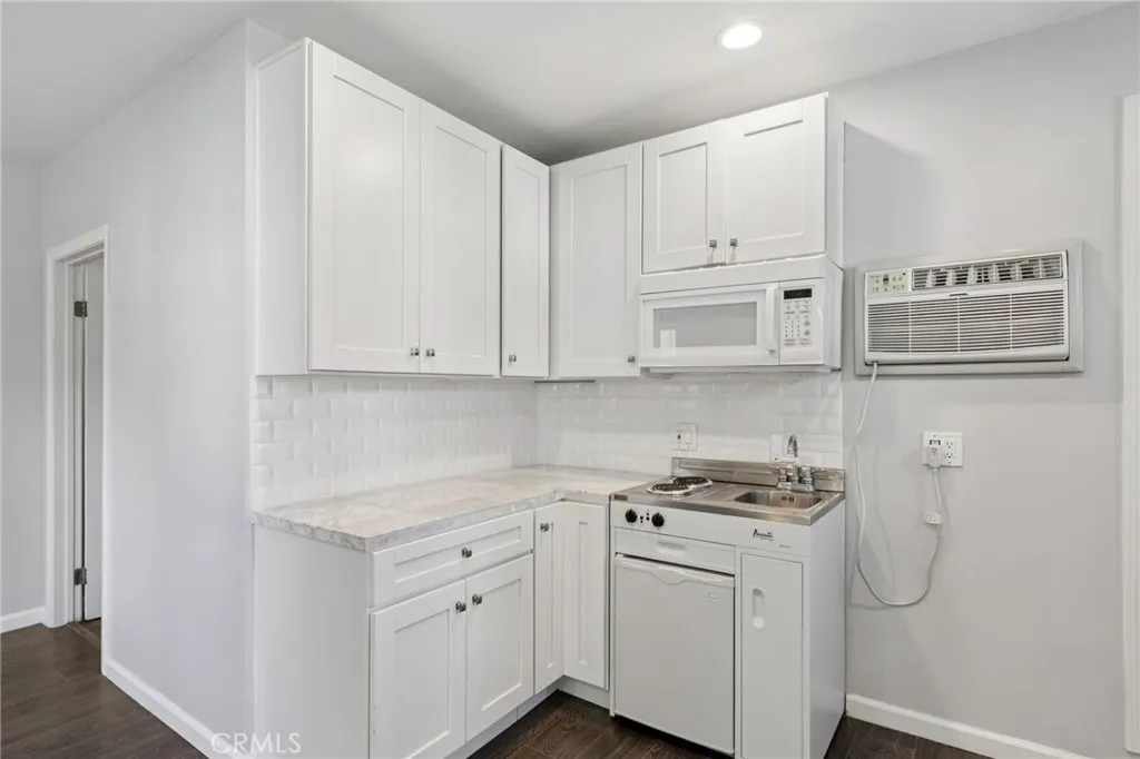 Additional image 56 of 16762 Otsego Street, Encino, CA 91436