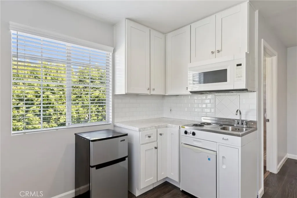 Additional image 135 of 16762 Otsego Street, Encino, CA 91436