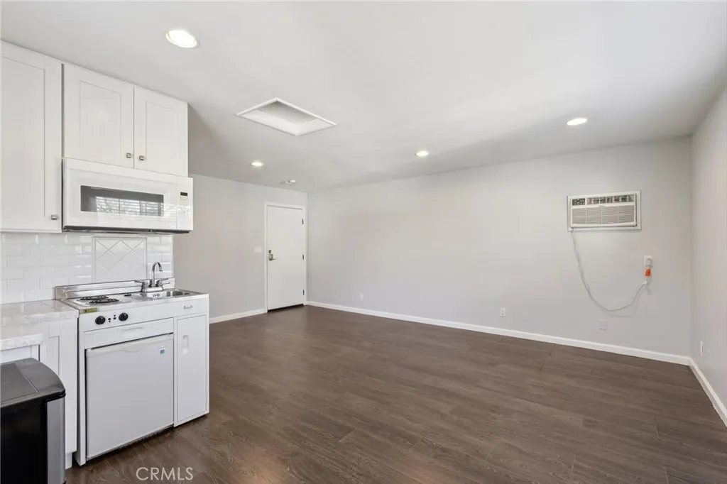 Additional image 62 of 16762 Otsego Street, Encino, CA 91436