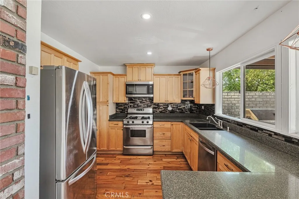 Additional image 23 of 27483 Pamplico Dr, Valencia, CA 91354