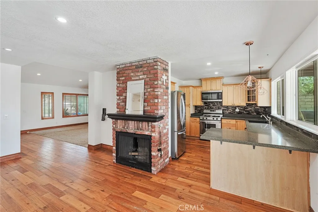 Additional image 17 of 27483 Pamplico Dr, Valencia, CA 91354