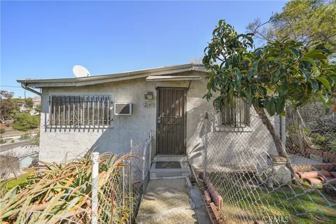 2149 Fargo Street, Los Angeles, CA 90039 - MLS#: AR25056172