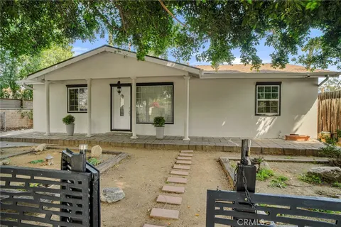 6050 Vantage Avenue, Valley Glen, CA 91606 - MLS#: SR25064624