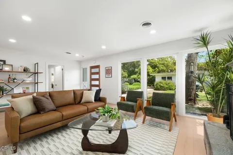 525 Eaton Drive, Pasadena, CA MLS: P1-21761