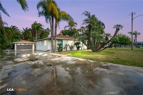2008 Dean Avenue, Bakersfield, CA MLS: FR25045288