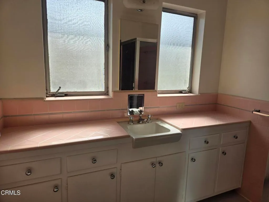 Additional image 18 of 660 S Orange Grove Boulevard Unit F, Pasadena, CA 91105