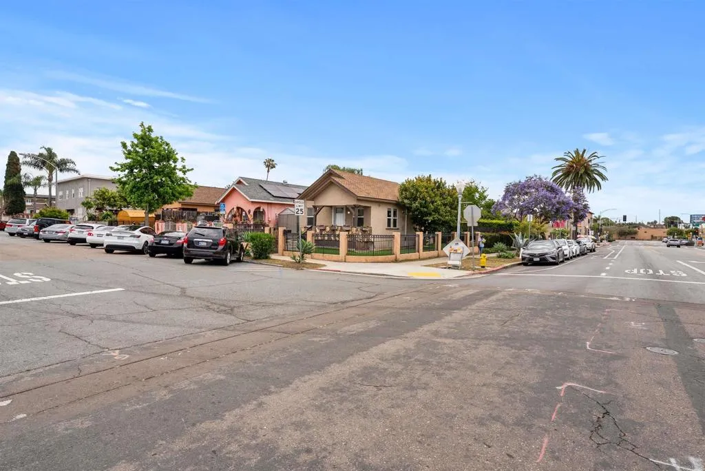 Additional image 4 of 2501 L St., San Diego, CA 92102