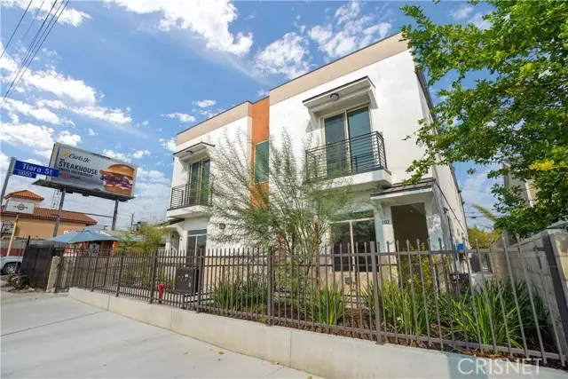 5934 Vineland Avenue, North Hollywood, CA 91601