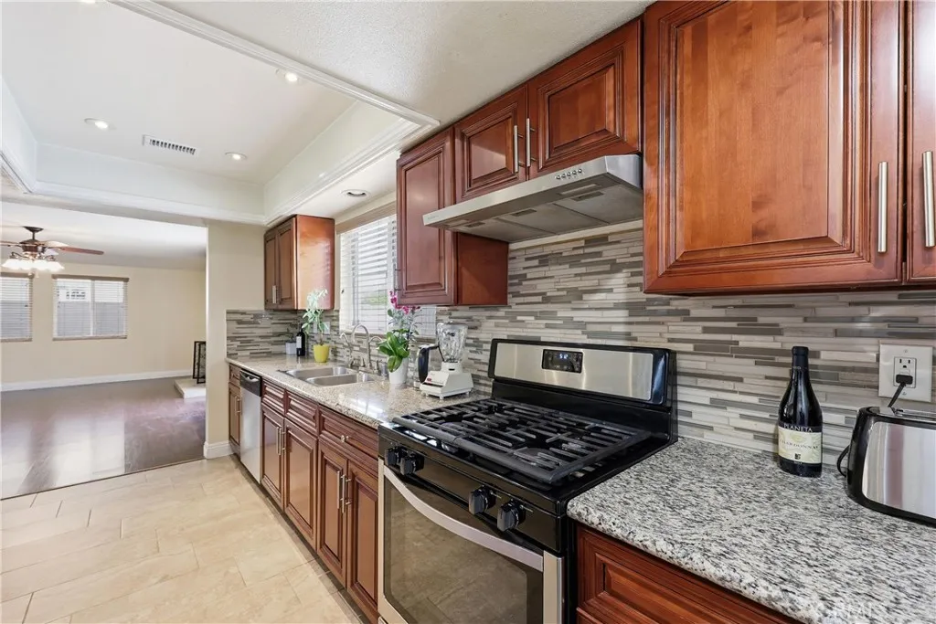 Additional image 8 of 1946 W Broadway, Anaheim, CA 92804