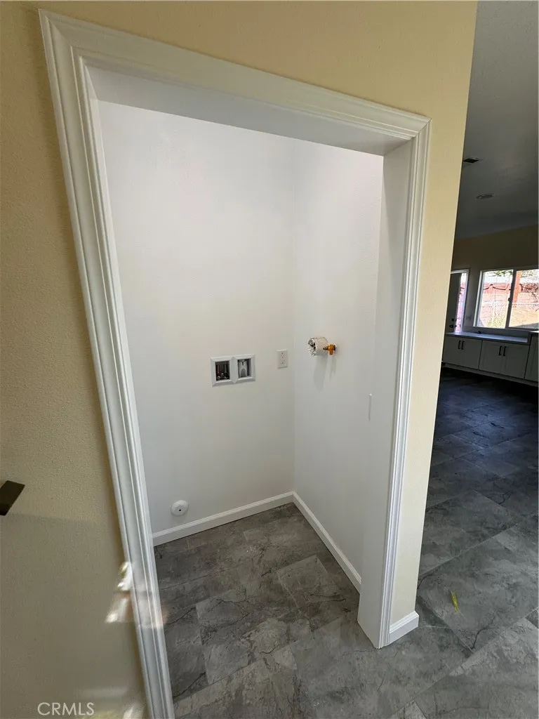 Additional image 117 of 1123 Aldgate Ave, La Puente, CA 91744