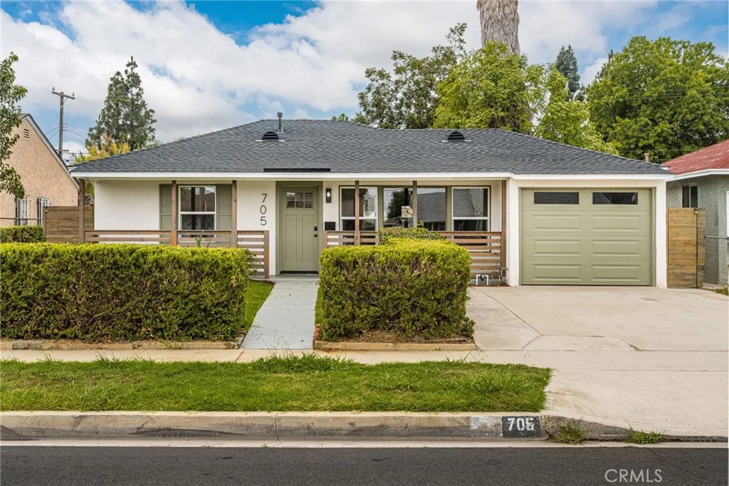 705 S Corlett Avenue, Compton, CA 90220 photo 2