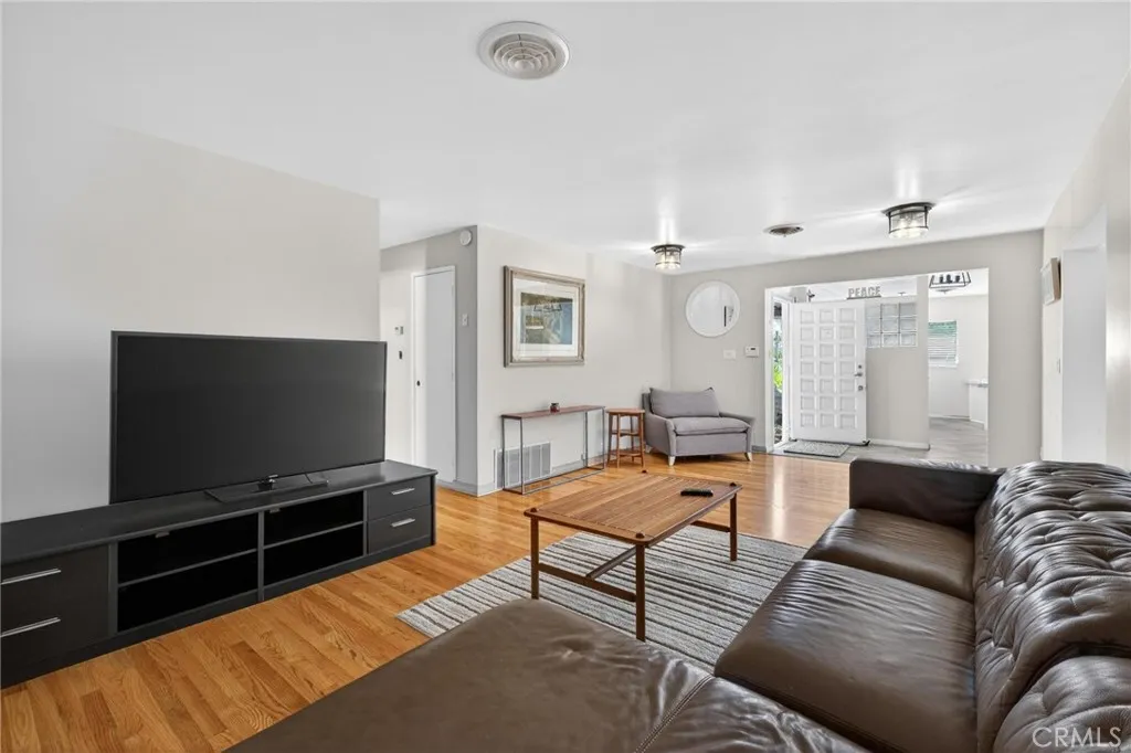 Additional image 31 of 7615 Kittyhawk Avenue, Los Angeles, CA 90045