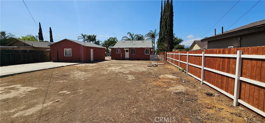 3955 Blair St, Corona, CA 92879