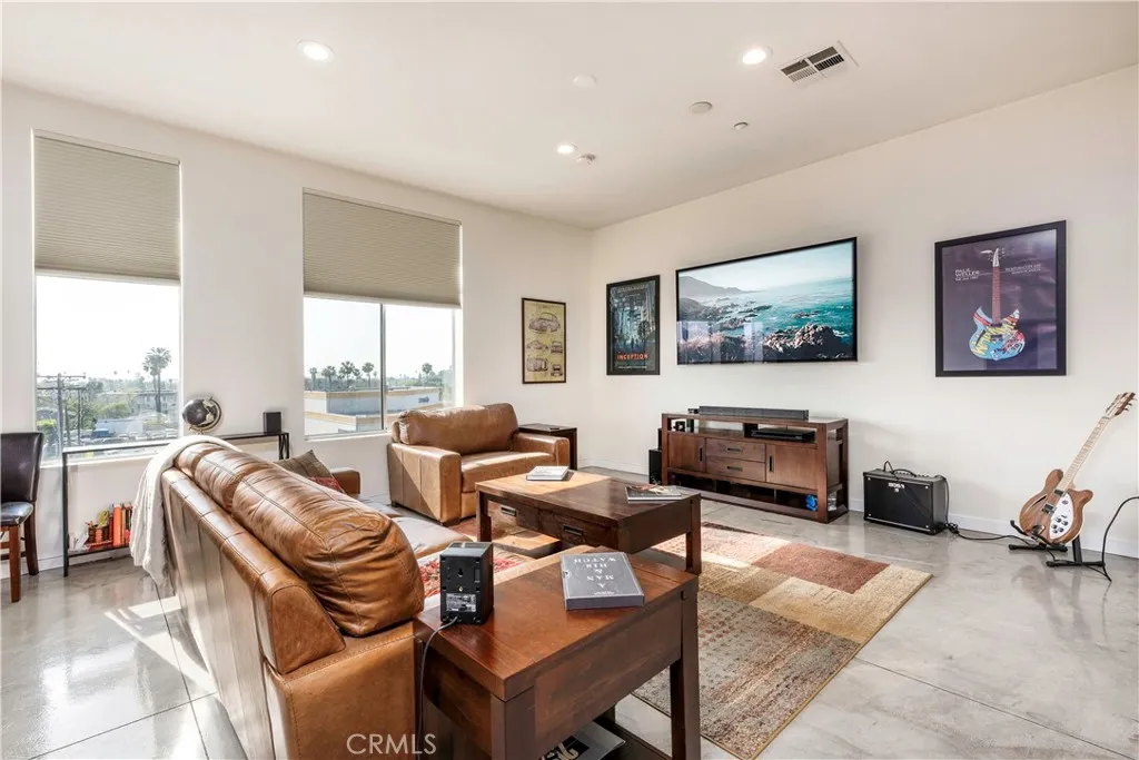 435 W Center Street Promenade Unit 426, Anaheim, CA 92805