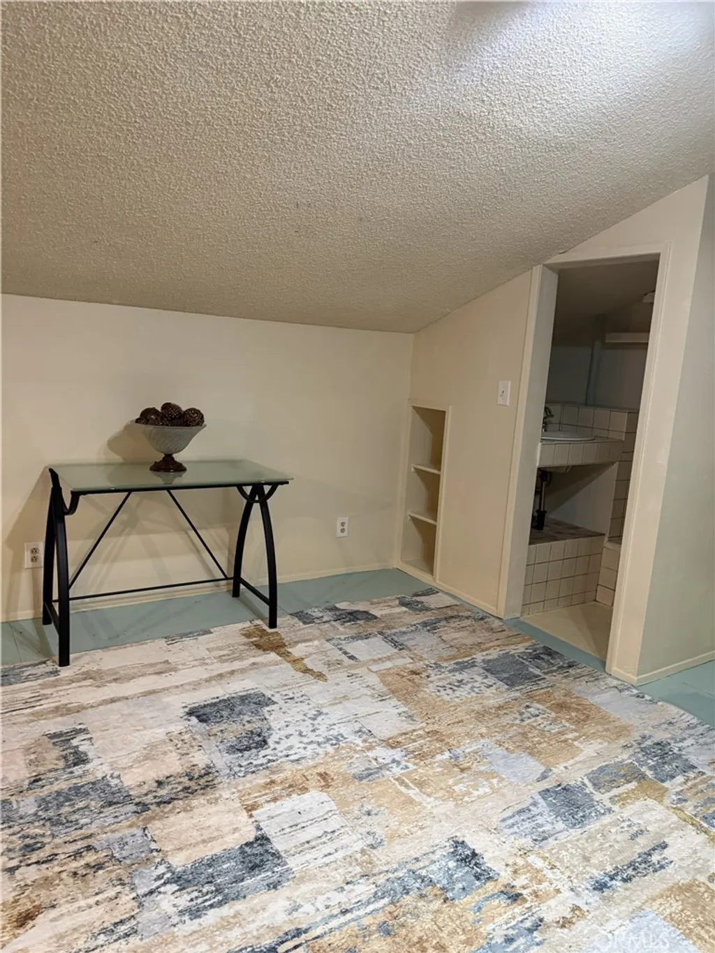 11494 Los Molinos Way, Riverside, CA 92505