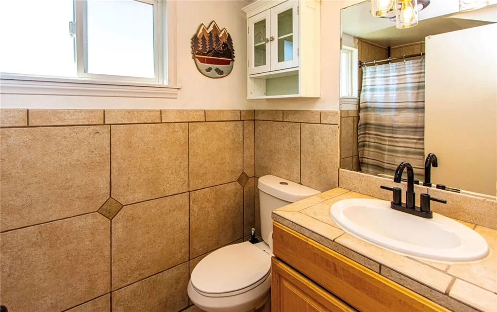 27384 Matterhorn Dr, Lake Arrowhead, CA 92352