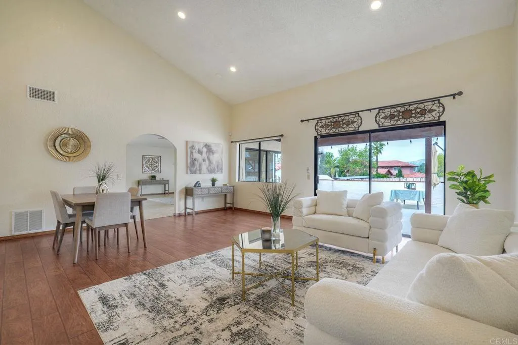 Additional image 5 of 2740 Crownpoint Pl, Escondido, CA 92027