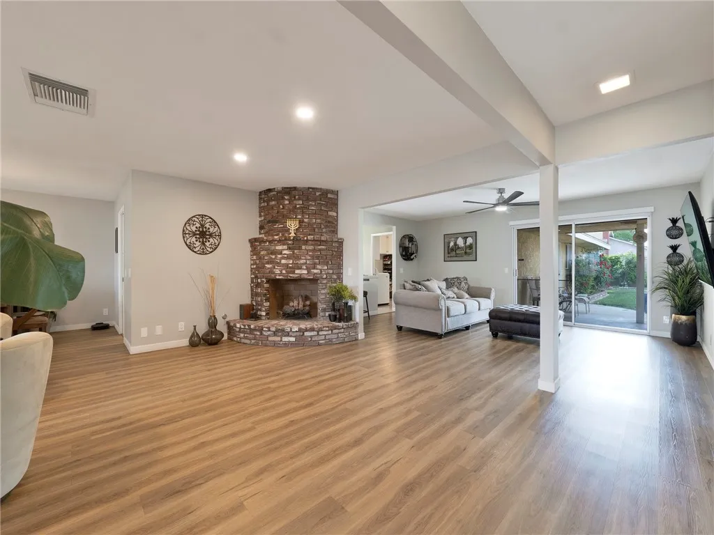 Additional image 5 of 1150 E Lancaster Blvd, Lancaster, CA 93535
