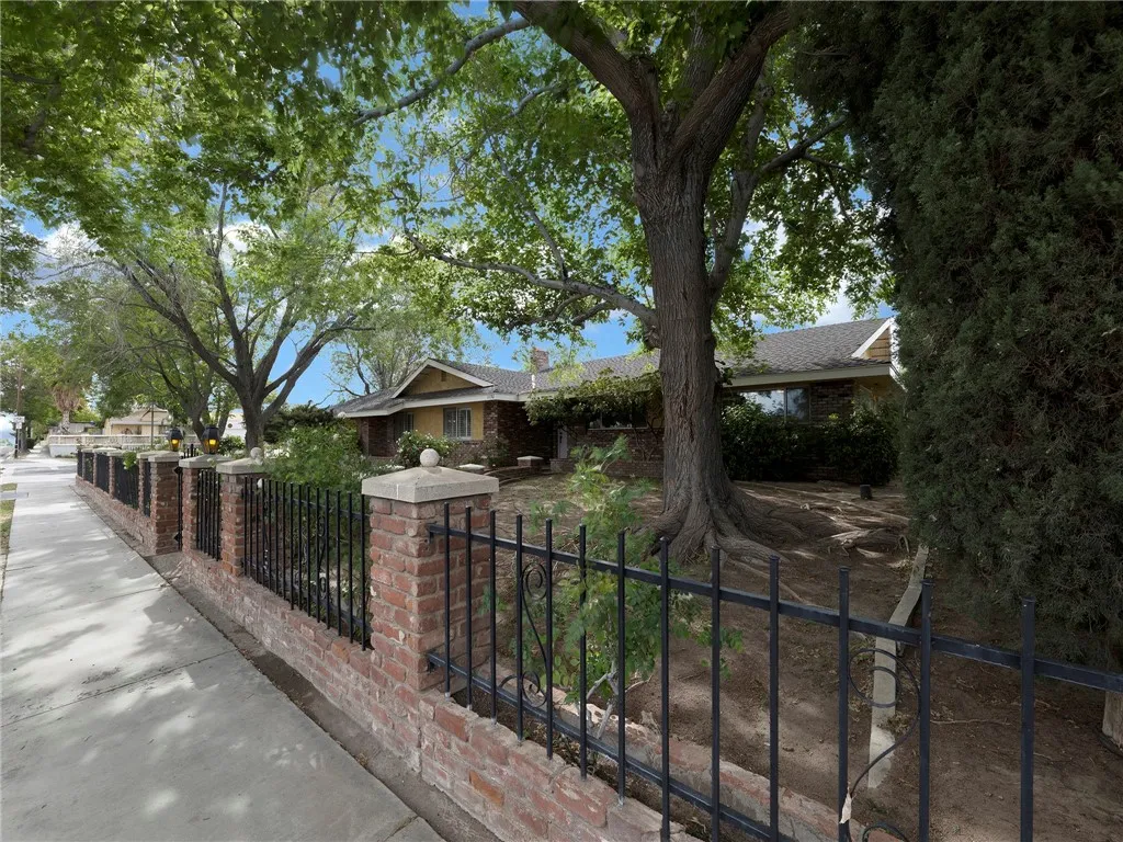 Additional image 2 of 1150 E Lancaster Blvd, Lancaster, CA 93535