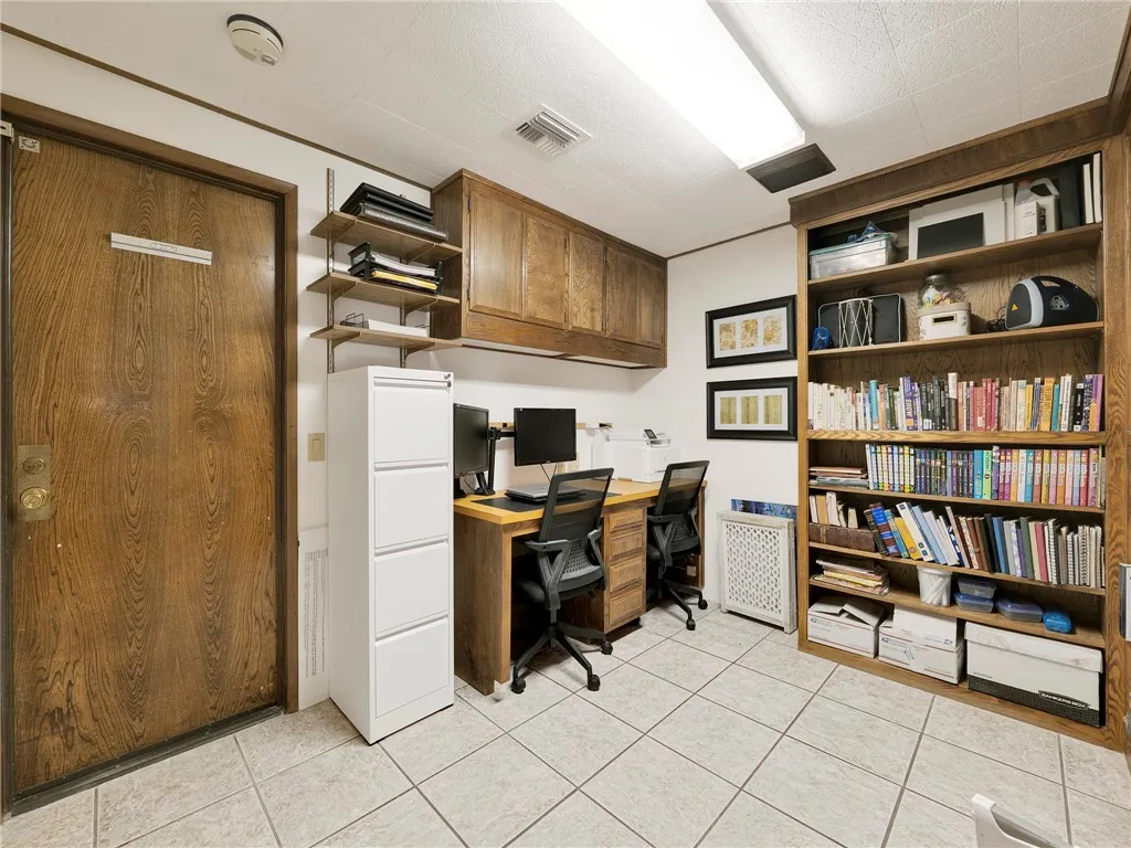 Additional image 25 of 1150 E Lancaster Blvd, Lancaster, CA 93535