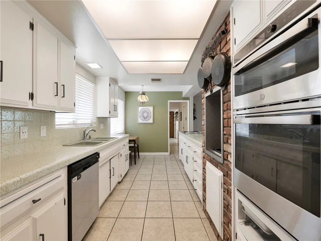 Additional image 50 of 1150 E Lancaster Blvd, Lancaster, CA 93535