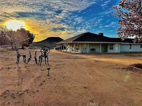53087 Pipes Canyon Road, Pioneertown, CA 92268 - MLS#: JT24081863