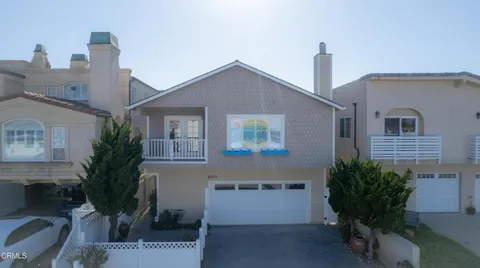4037 Sunset Lane, Oxnard, CA MLS: V1-28832