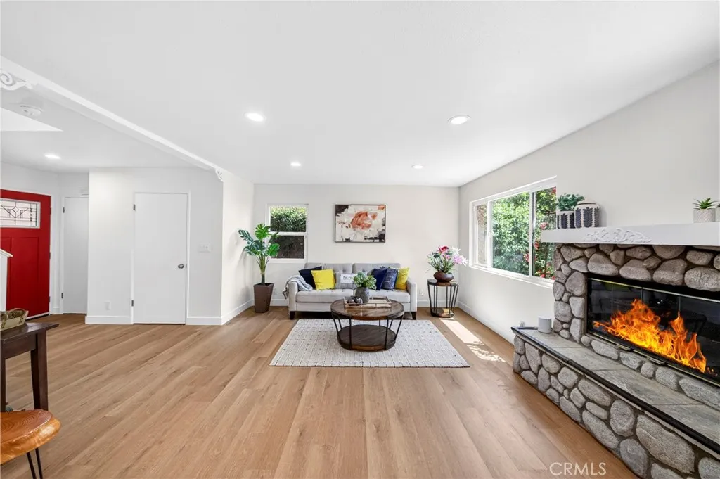 Additional image 6 of 7552 Thousand Oaks Dr, Tujunga, CA 91042