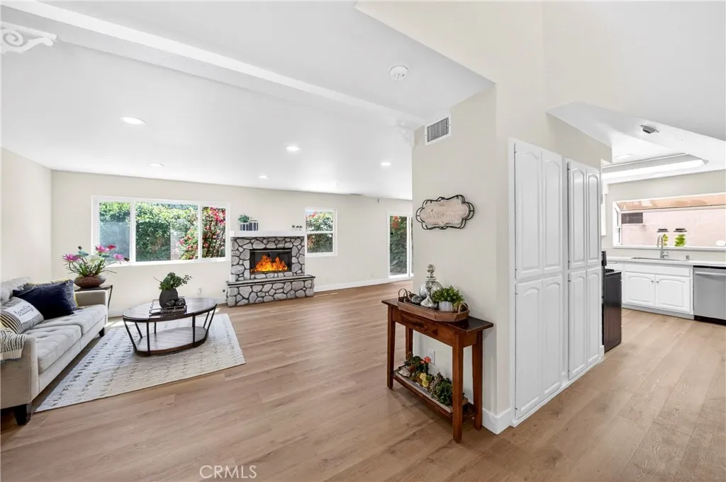 Additional image 4 of 7552 Thousand Oaks Dr, Tujunga, CA 91042