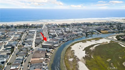 237 Canal Street, Newport Beach, CA MLS: NP25077214