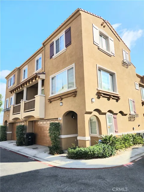 22919 Mariposa Avenue Unit 107, Torrance, CA MLS: PW25080934