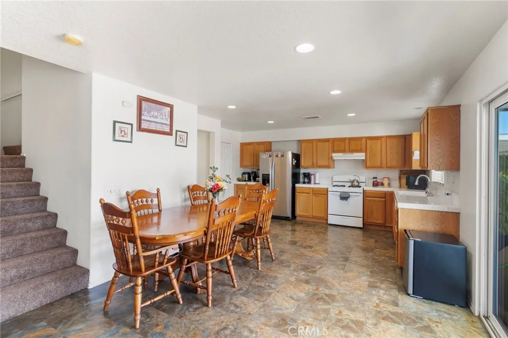 Additional image 7 of 16029 White Mountain Pl, Victorville, CA 92394